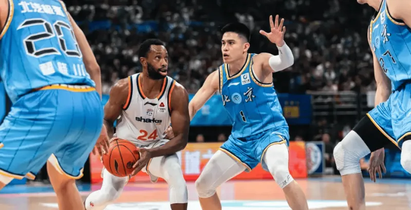 开云线上入口-媒体人：北京阵容看似奢华，实则没有一个进攻强点带动球队